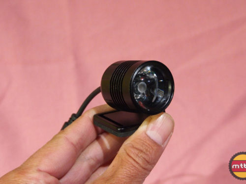 Review: Gloworm X1 950 Lumen Light